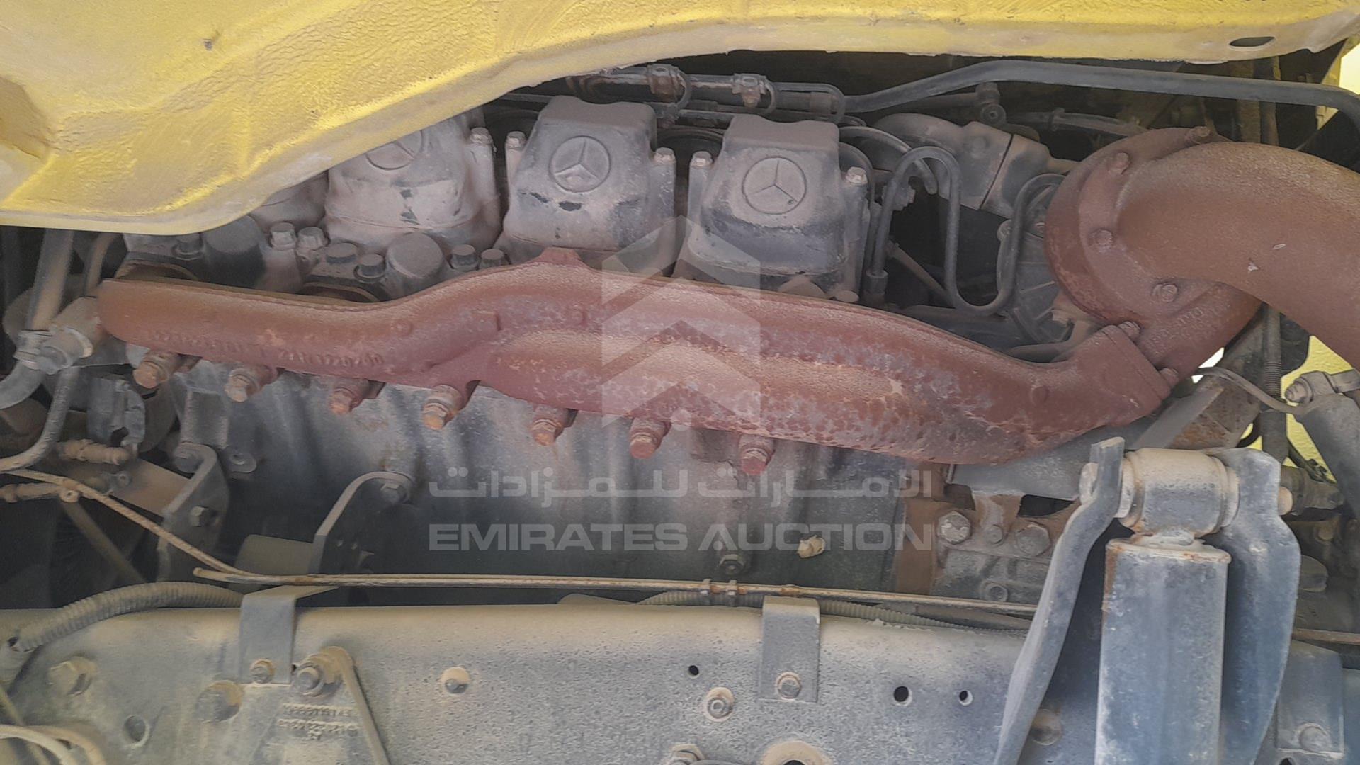 0 MERCEDES --- VIN: WDB6592421K300523