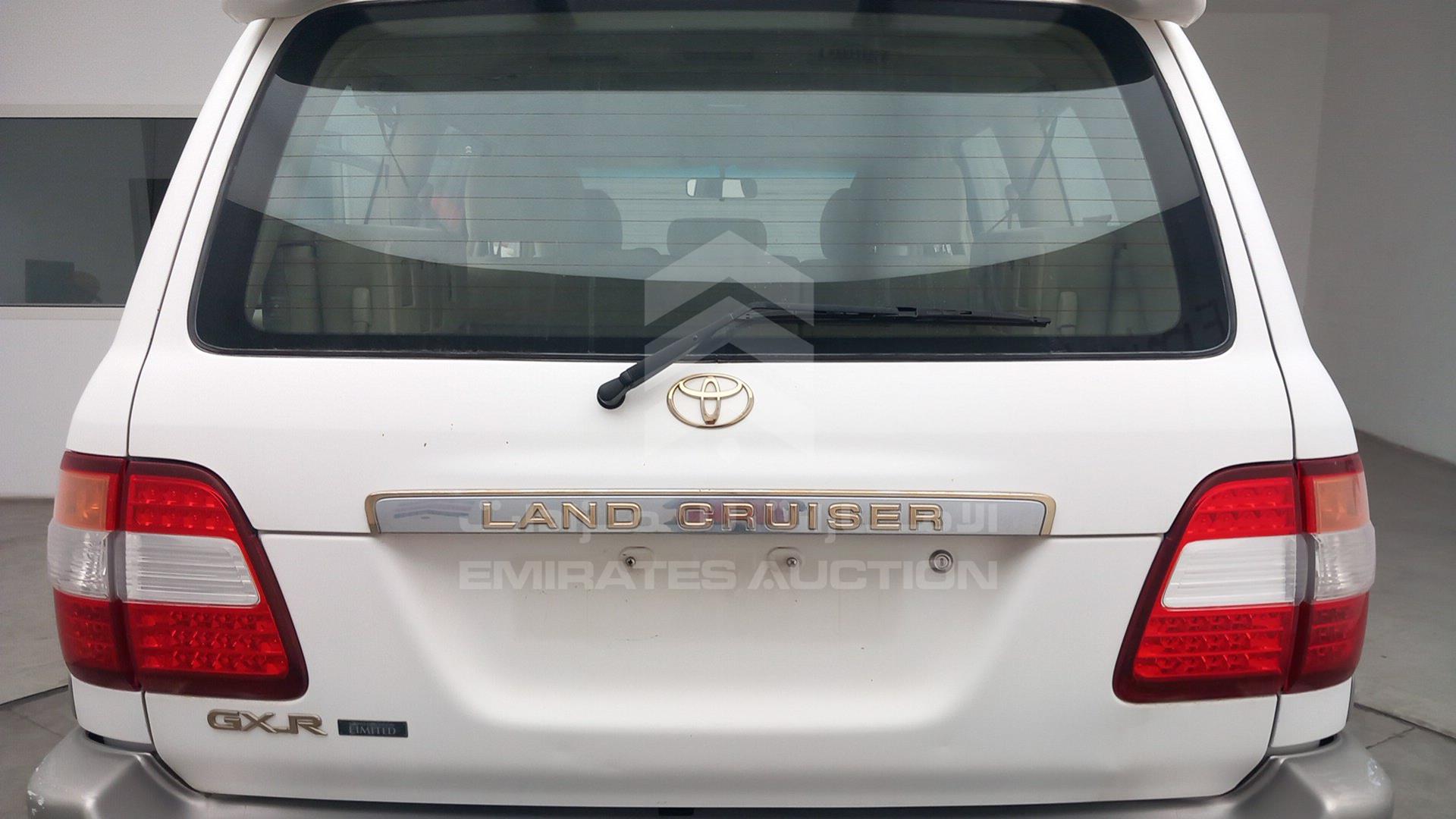 2007 TOYOTA LAND CRUISER VIN: JTEHJ09J675160923