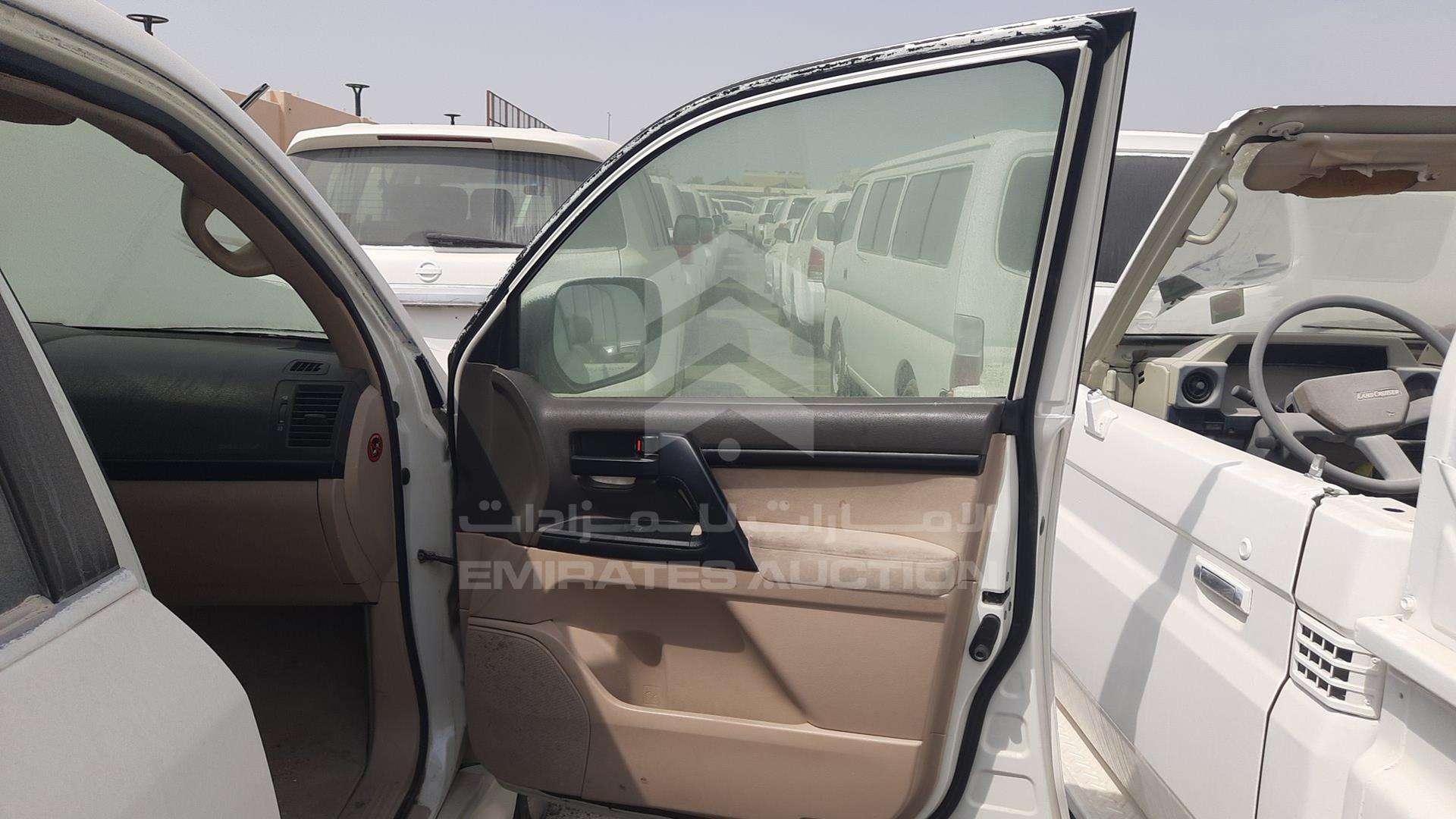 2014 TOYOTA LAND CRUISER VIN: JTMDU09J4E4094773