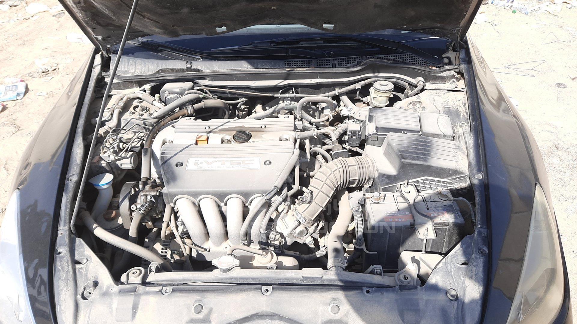 2006 HONDA ACCORD VIN: JHMCM56556C420702