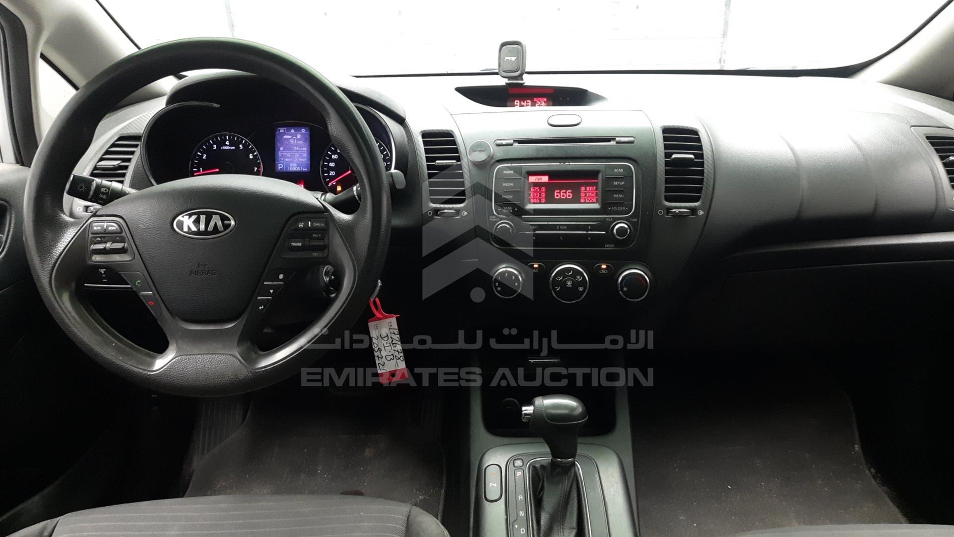 2014 KIA CERATO VIN: KNAFX4113E5172678