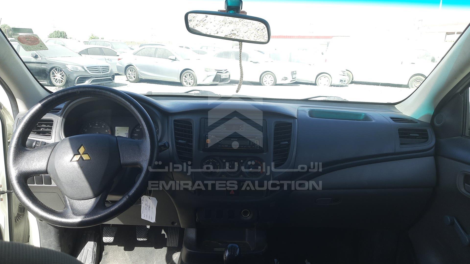 2016 MITSUBISHI L 200 VIN: MMBJNKJ40GH045491