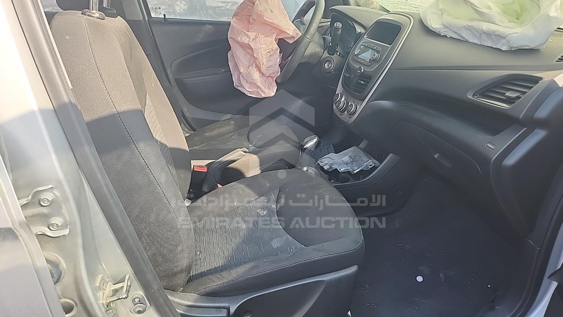 2018 CHEVROLET SPARK VIN: KL1CD6CA9JC400381