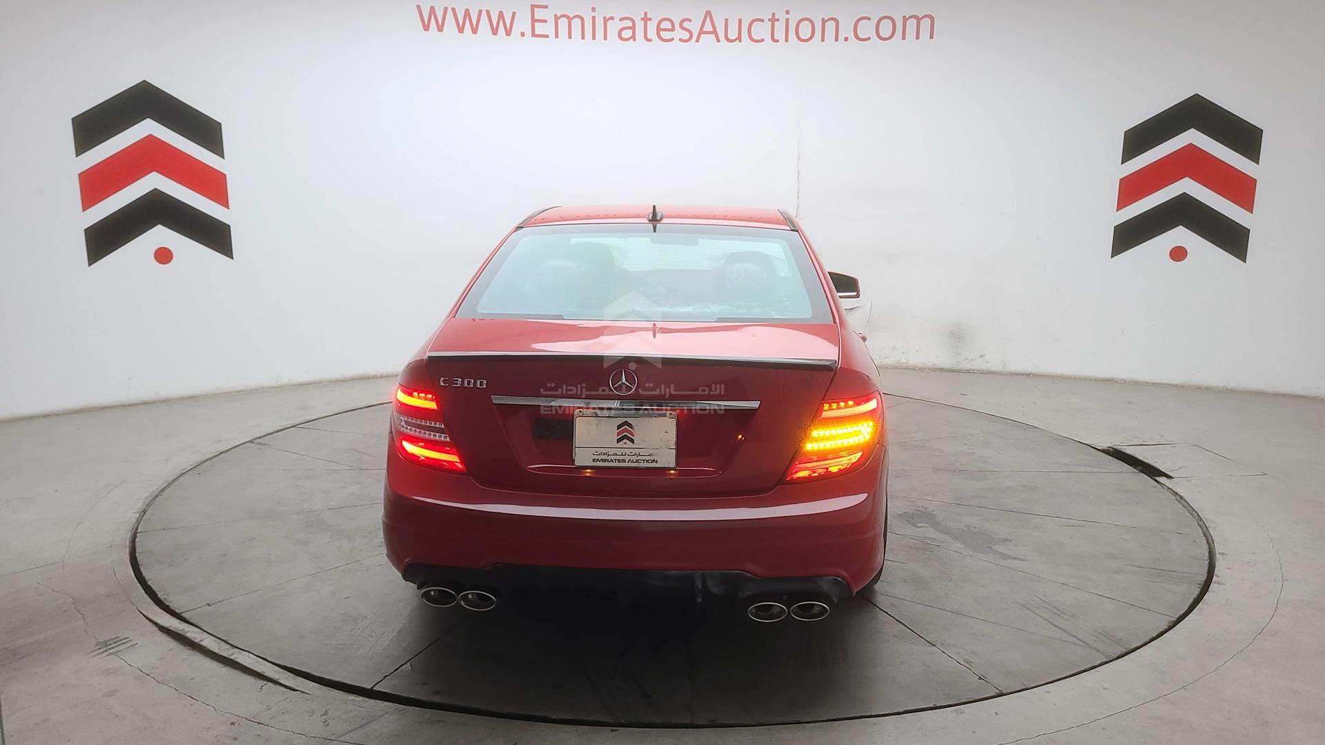 2010 MERCEDES C 300 VIN: WDDGF5EBXAR105572