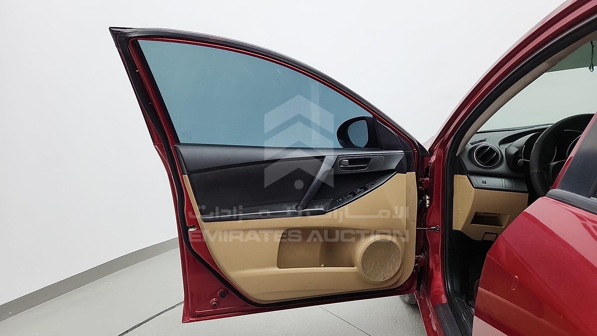 2011 MAZDA 3 VIN: JM7BL12Z2B1226125