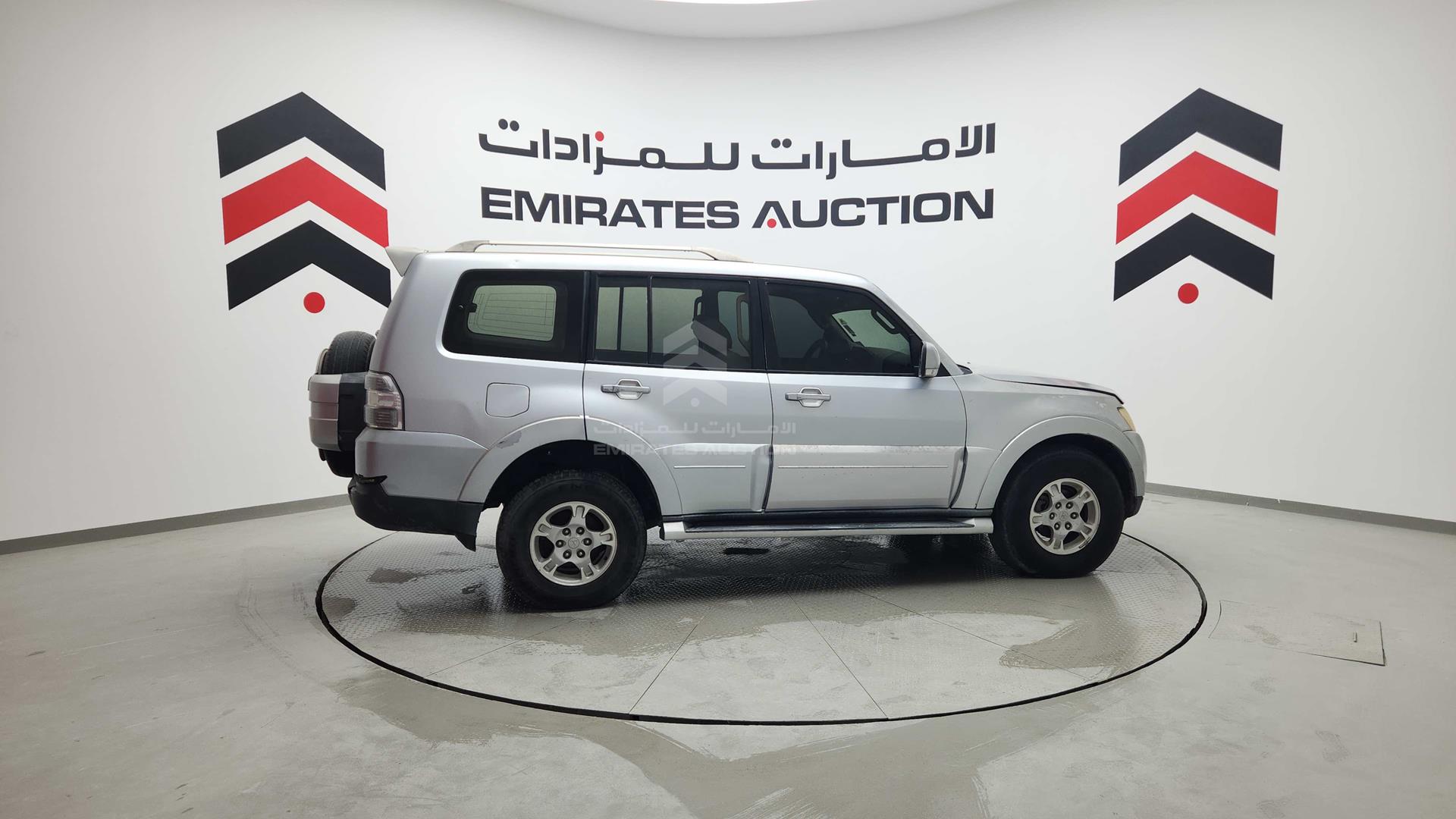 2007 MITSUBISHI PAJERO VIN: JMYLRV93W7J708656