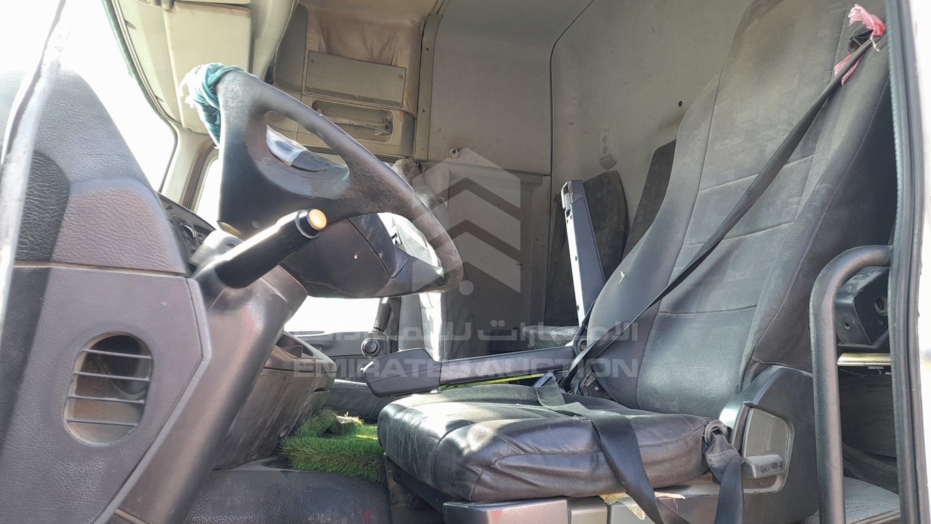 2008 MERCEDES ACTROS VIN: WDAKHCAA58L278979