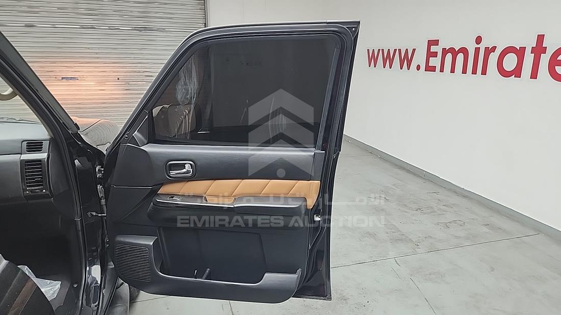 2021 Nissan Patrol — Front Right Door — Photo 29