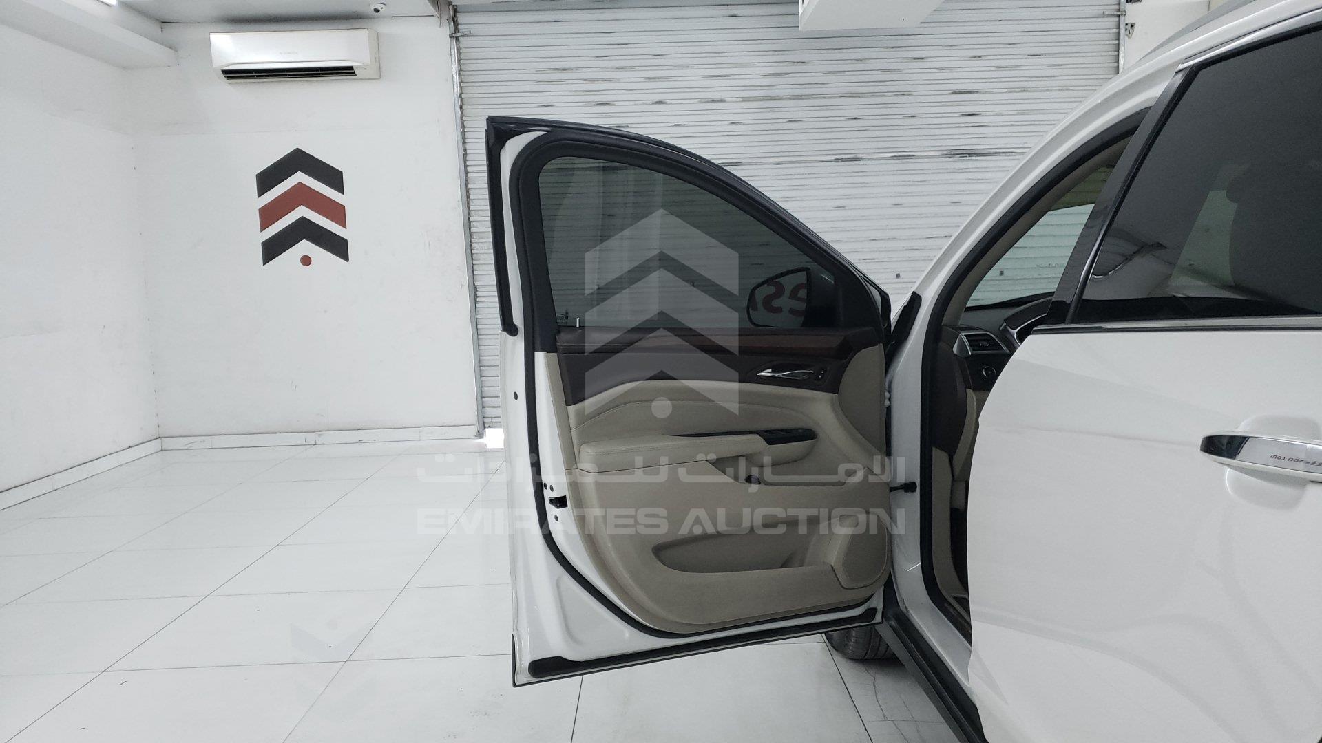 3GYFN9E34FS586068 - 2015 Cadillac SRX - #378872