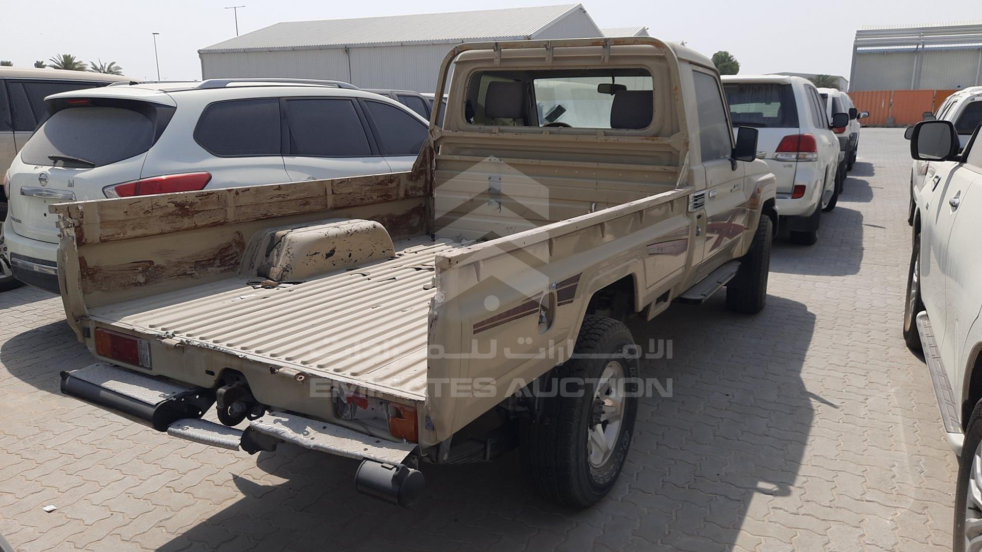2014 TOYOTA LAND CRUISER PICKUP VIN: JTFLU71J7E4319582