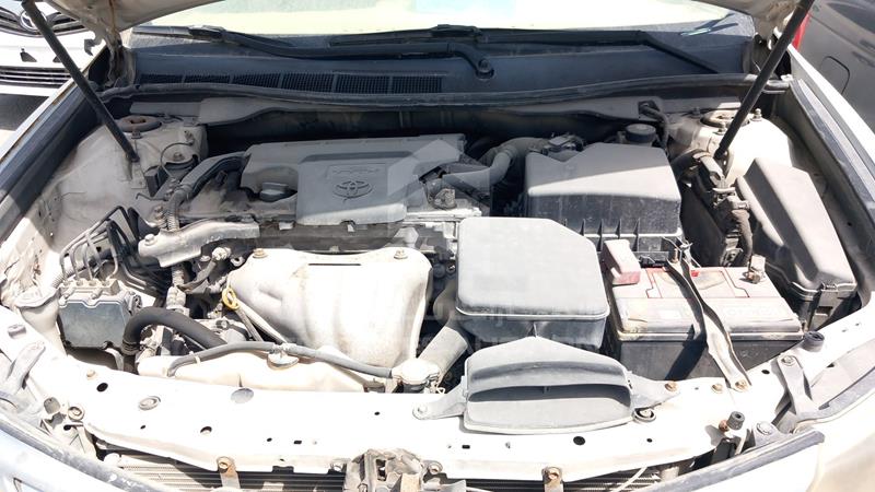 6T1BF9FK0CX386855 Auction: EmiratesAuction Lot: 403871 6T1BF9FK0CX386855 Toyota Camry 2012 WHITE Photo 30