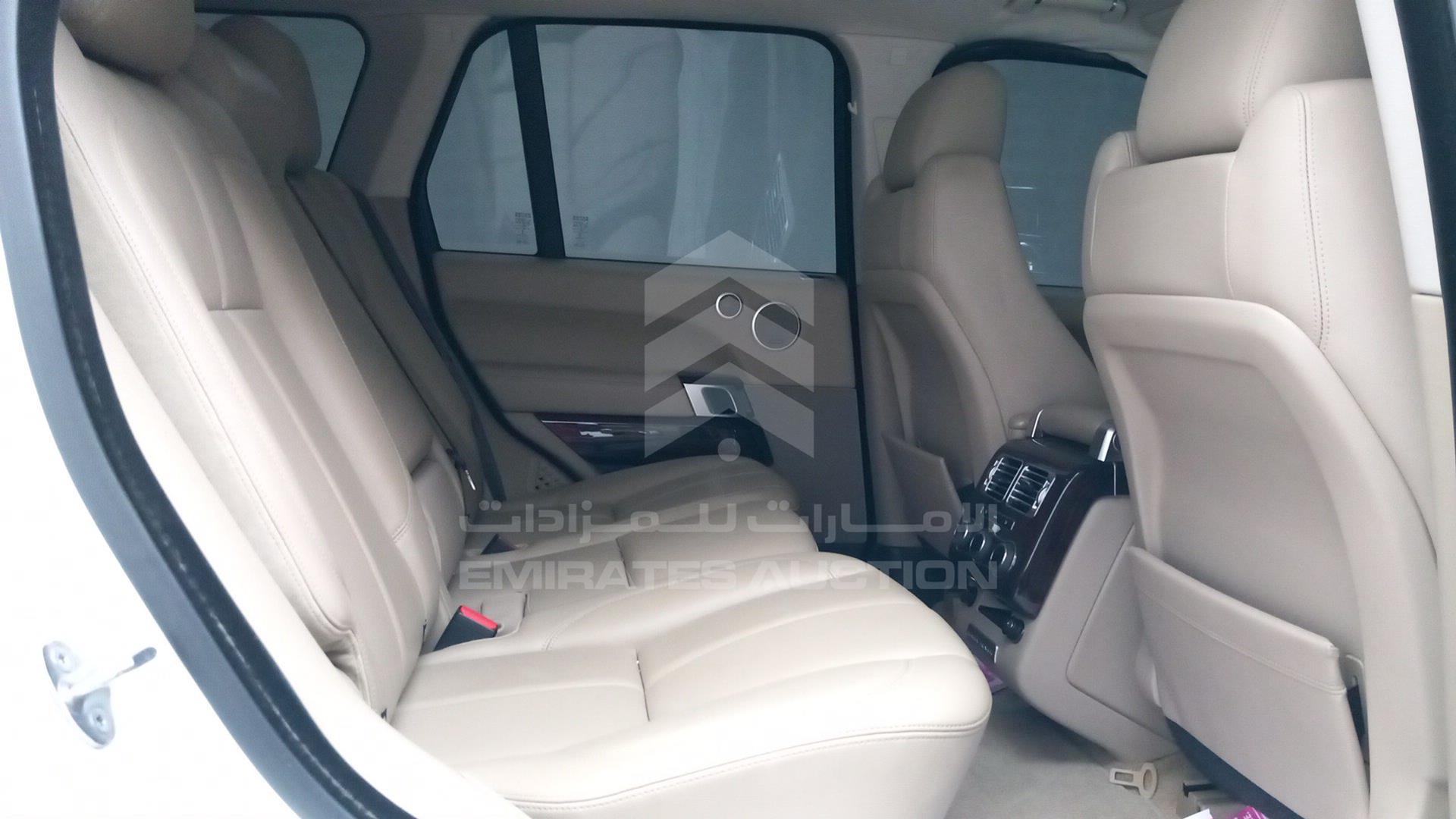 2015 RANGE ROVER HSE VIN: SALGA2DF7FA223492