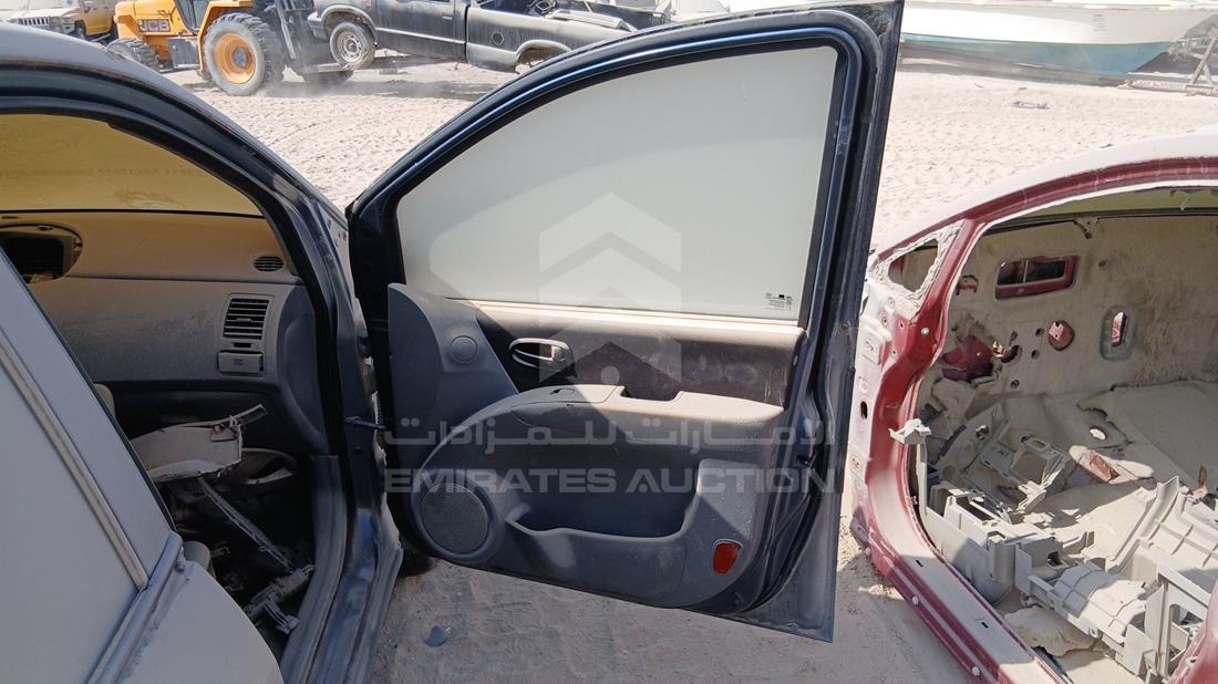 2004 Hyundai Matrix — Front Right Door — Photo 24