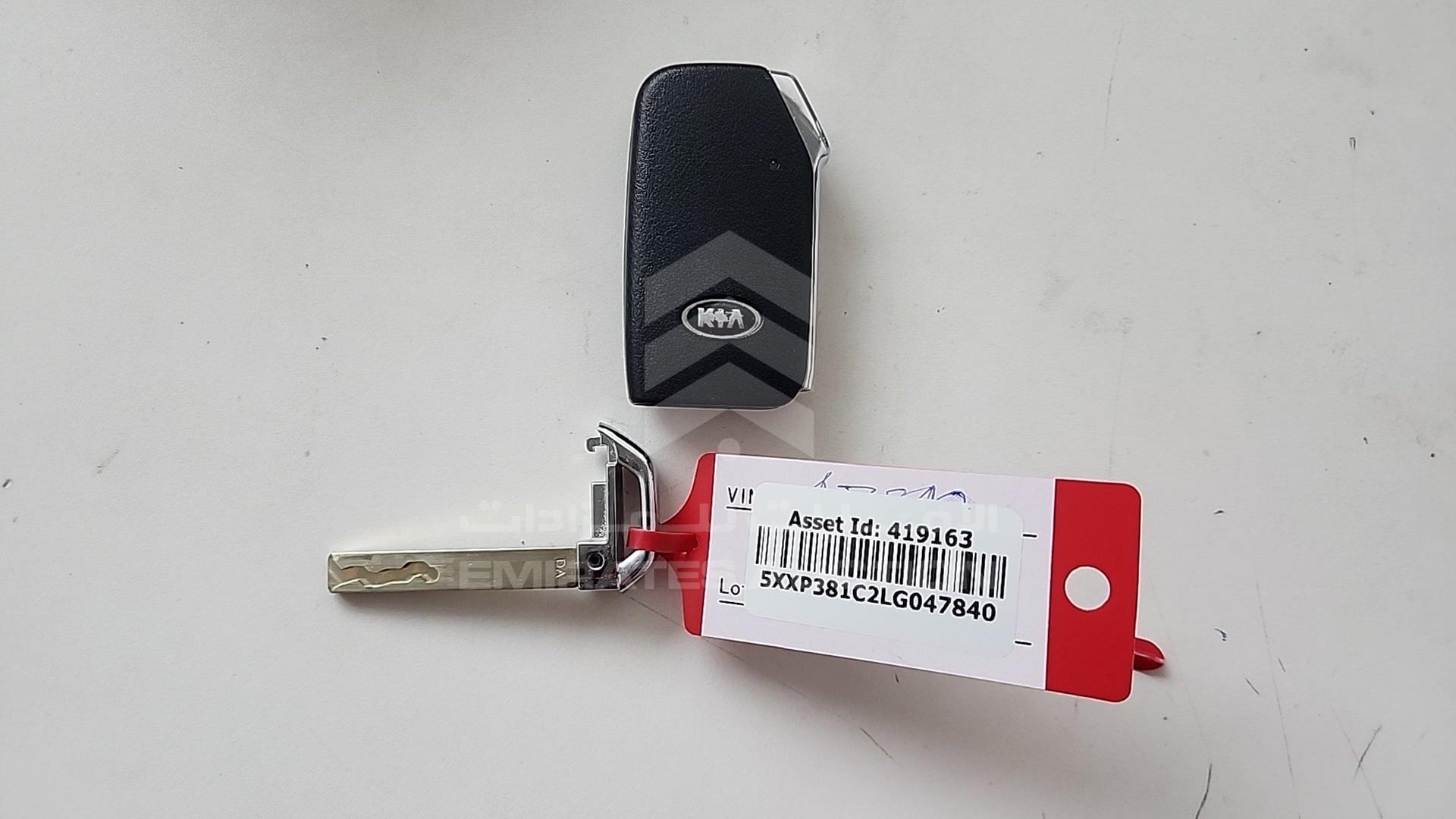2020 KIA TELLURIDE VIN: 5XXP381C2LG047840