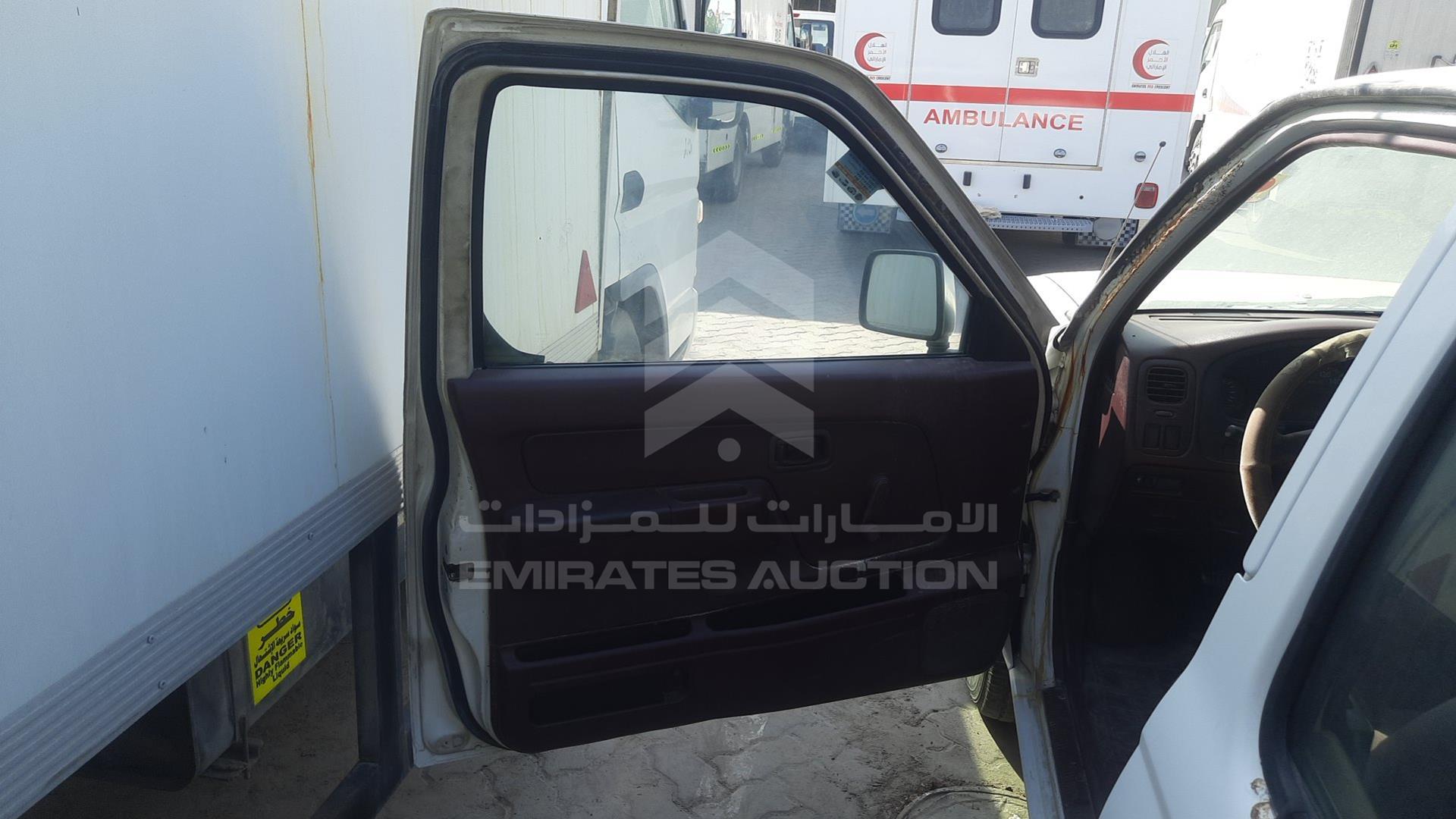 2007 NISSAN 2400 VIN: JN6DD23S07X216038