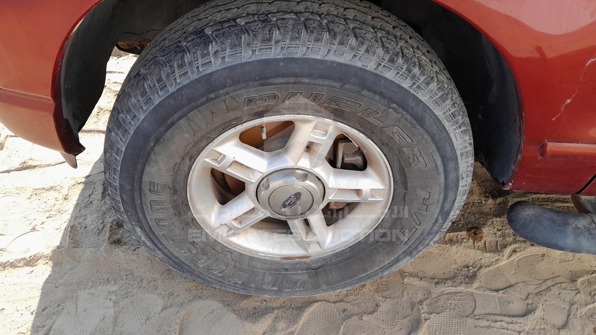 2004 FORD EXPLORER VIN: 1FMZU73K84UB07986