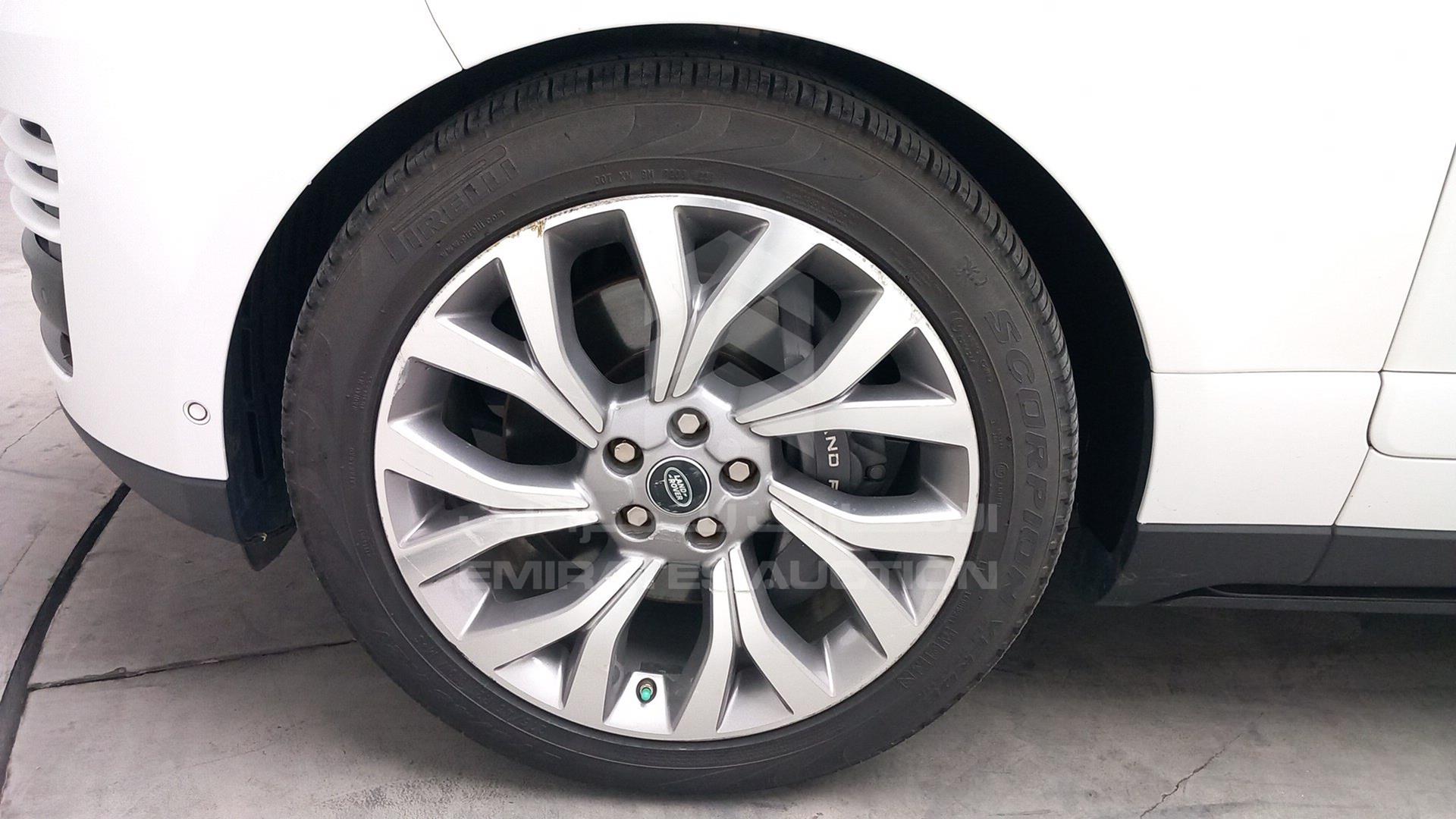2018 RANGE ROVER HSE VIN: SALGA2BV9JA389502