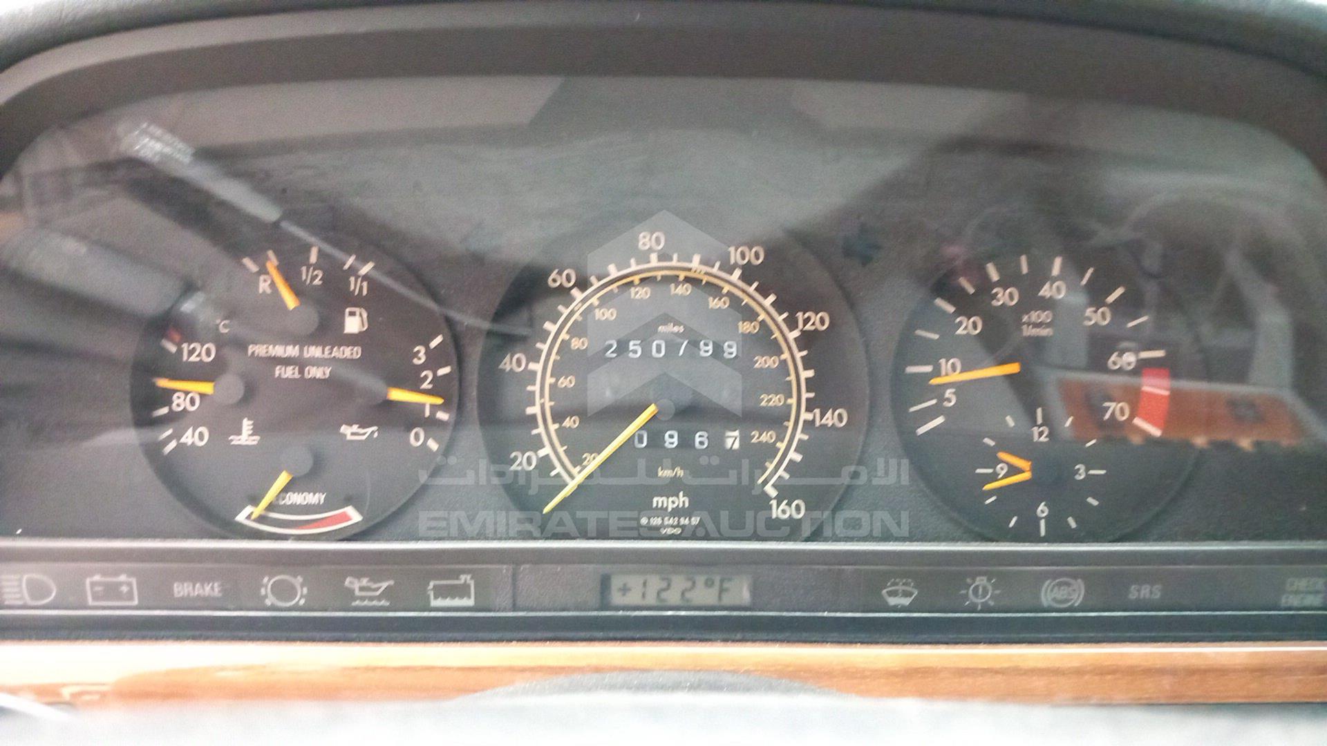 1991 MERCEDES SE 300 VIN: WDBCA24D7MA590747