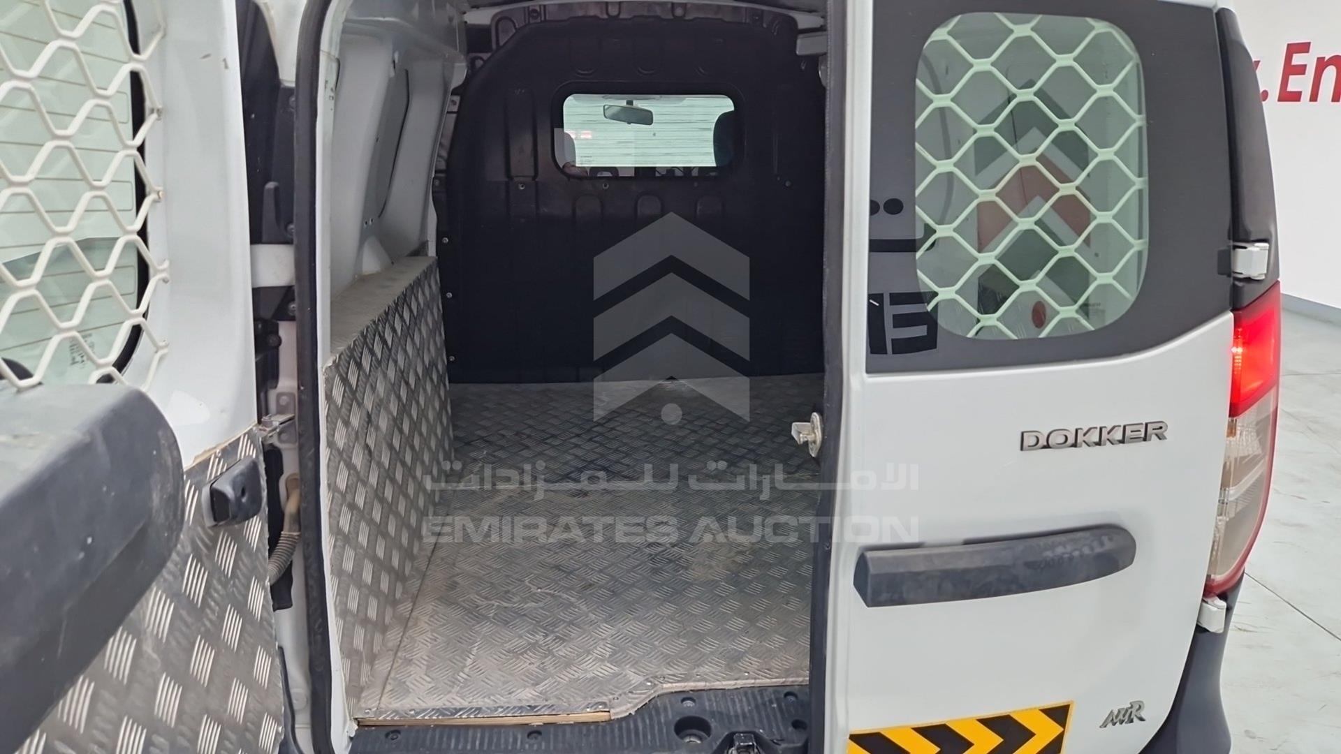 2017 RENAULT DOKKER VIN: VF18SRB46HG533781