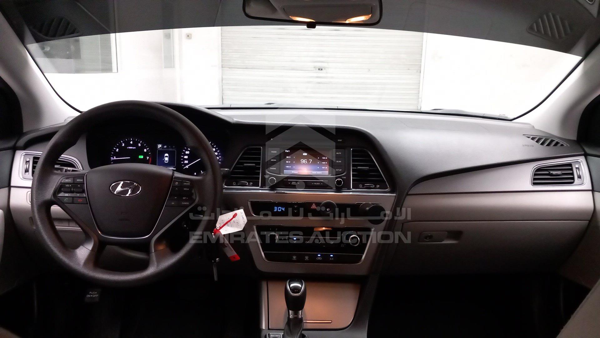 2017 HYUNDAI SONATA VIN: KMHE241G7HA278821