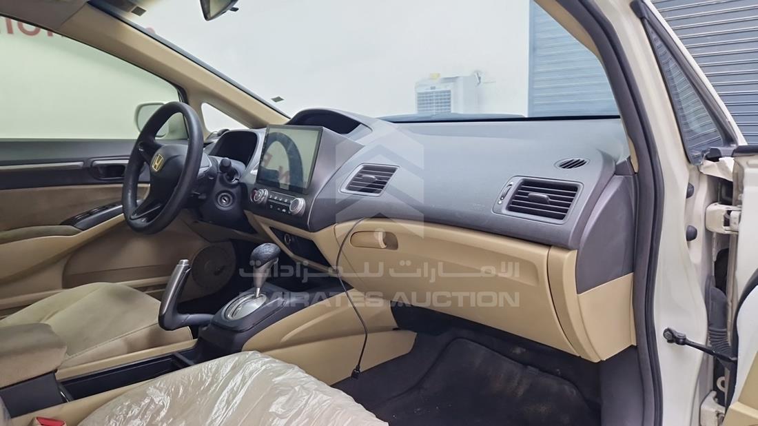 هوندا سيفيك 2006 — زاوية واجهة الراكب الأمامي الأيمن — صورة 30