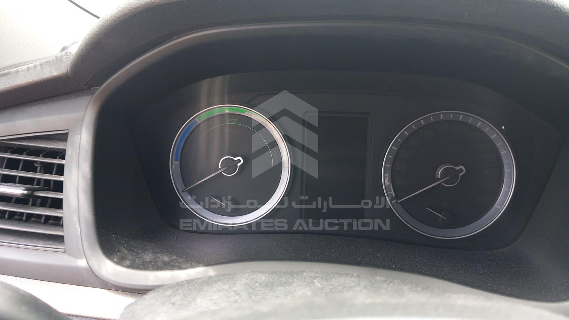 2019 HYUNDAI SONATA VIN: KMHE24134KA092951