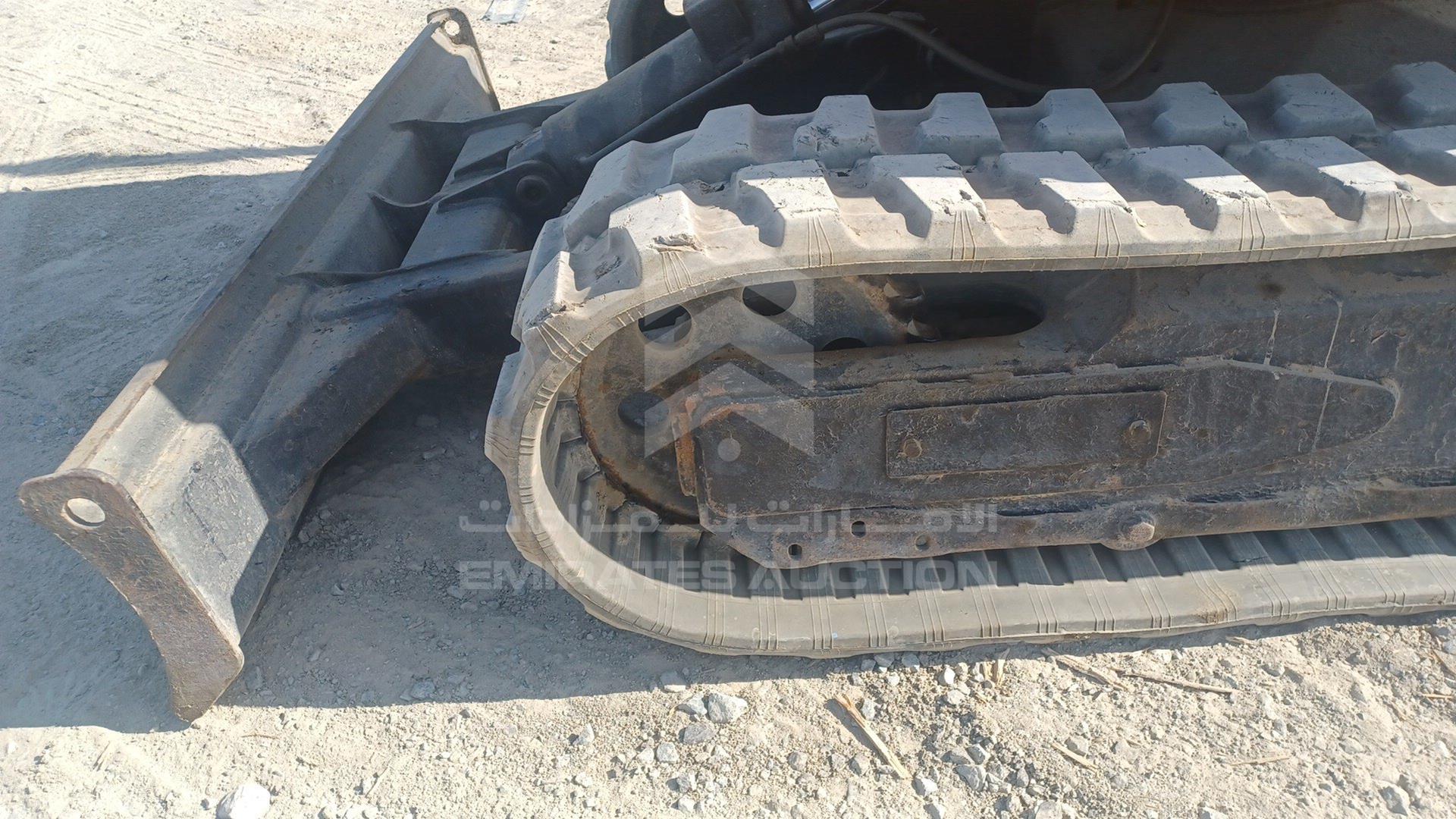 2011 JCB --- VIN: JCB08025P02020131