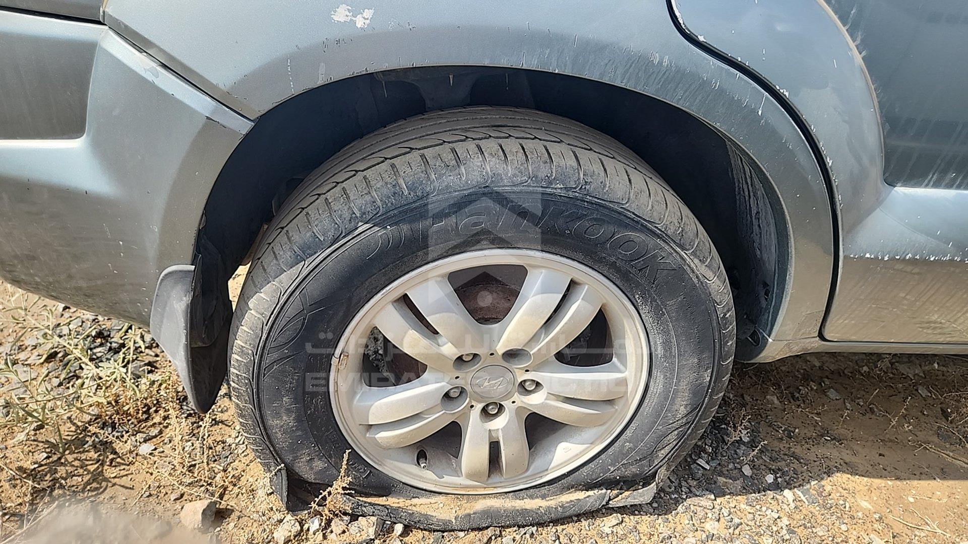 2006 HYUNDAI TUCSON VIN: KMHJM81D76U311639