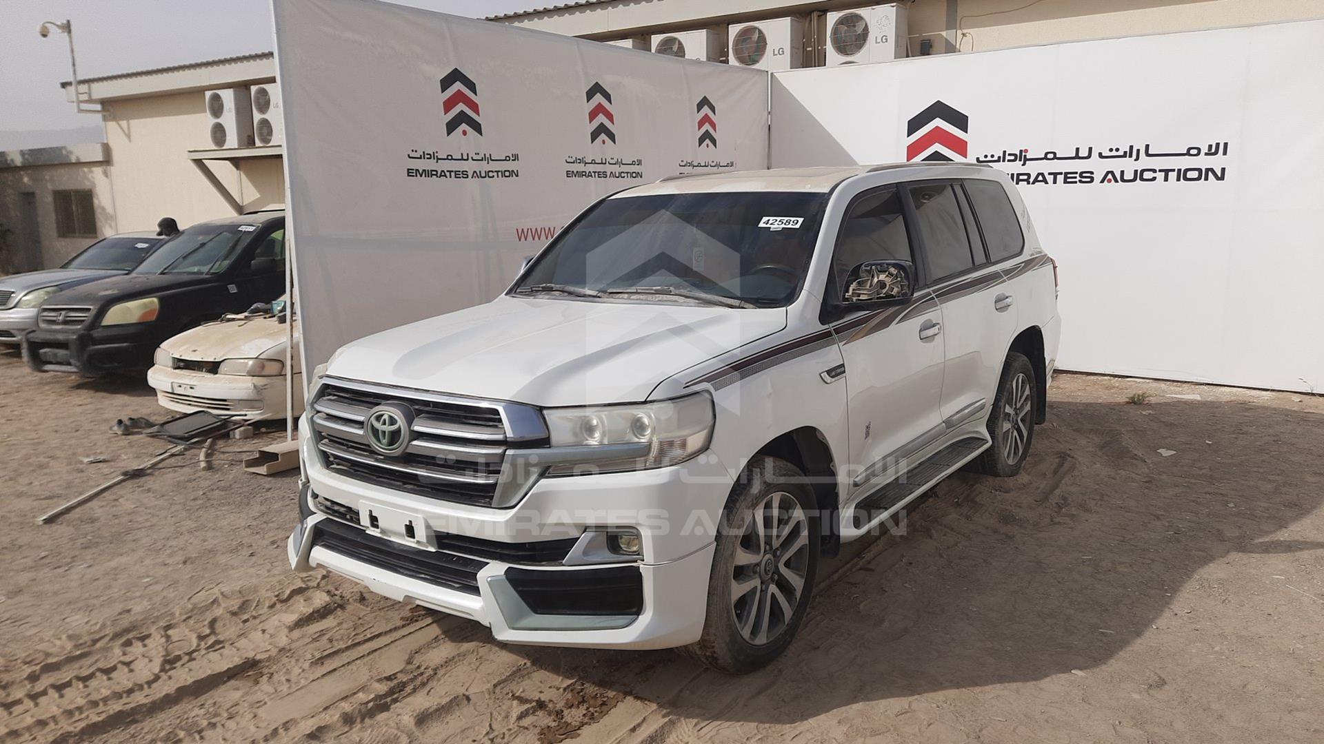 2009 TOYOTA LAND CRUISER VIN: JTMHT09J495031578