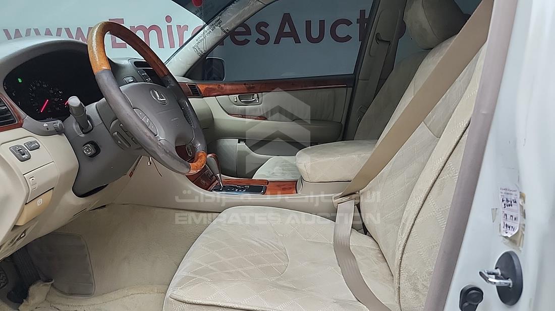 2001 Lexus LS 430 — Front Left Driver Seat View — Photo 12