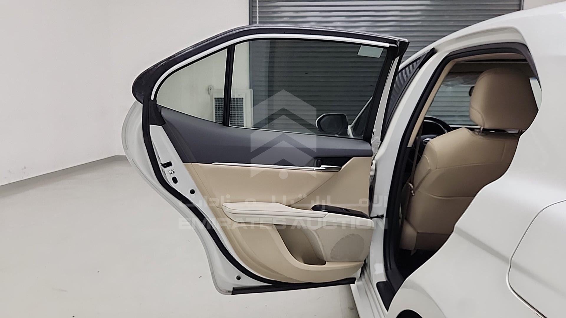 2019 TOYOTA CAMRY HYBRID VIN: JTNB24HK4K3016859