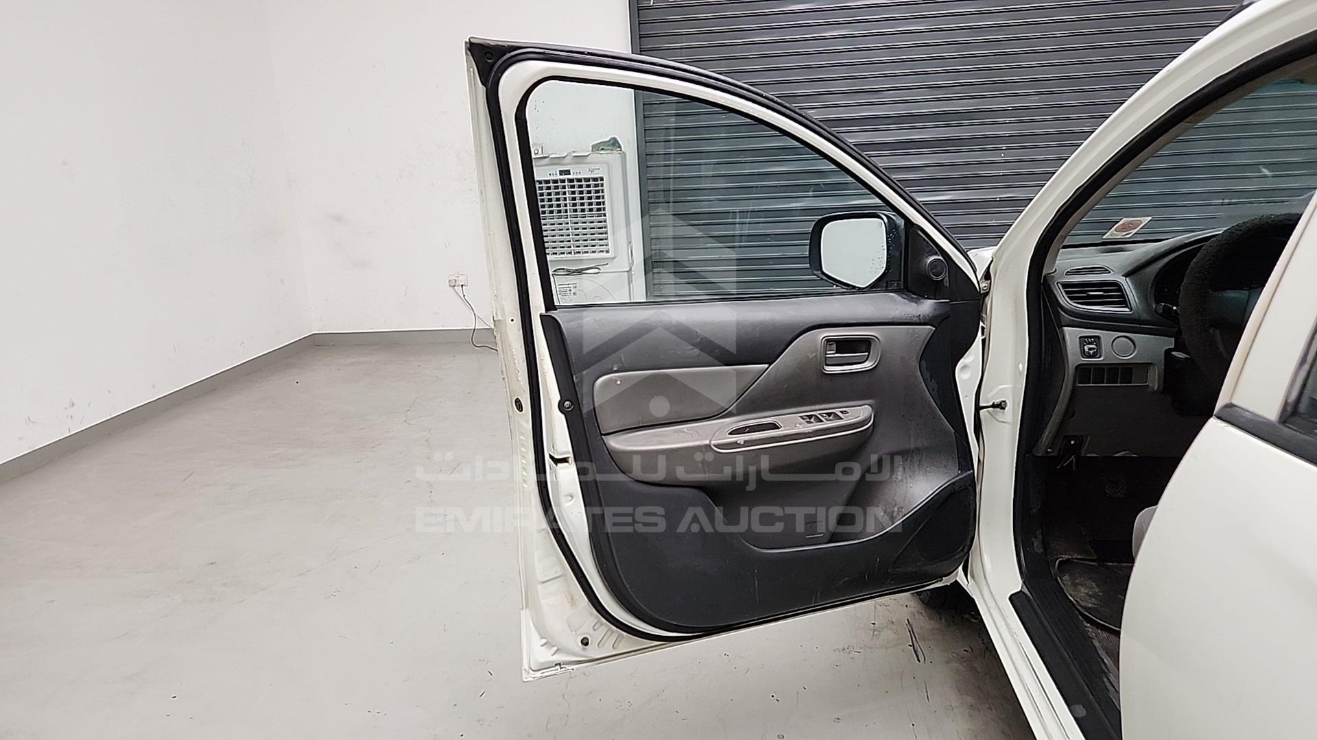 2016 MITSUBISHI L 200 VIN: MMBJNKJ40GH003029