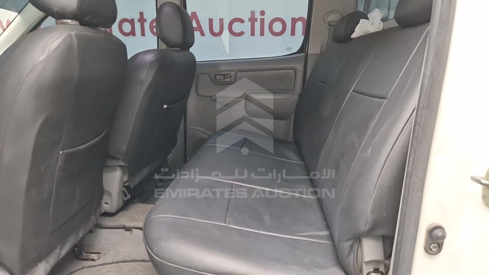 2008 TOYOTA HILUX VIN: MR0EX12G782305420