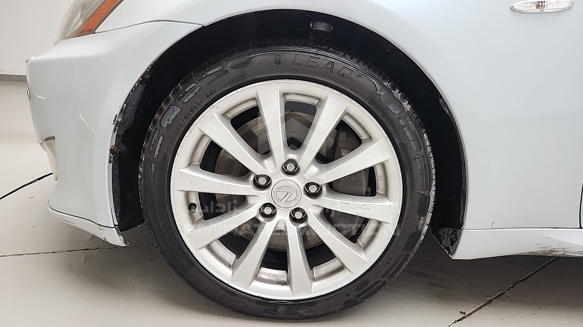 2008 LEXUS IS300 VIN: JTHBG262982013367