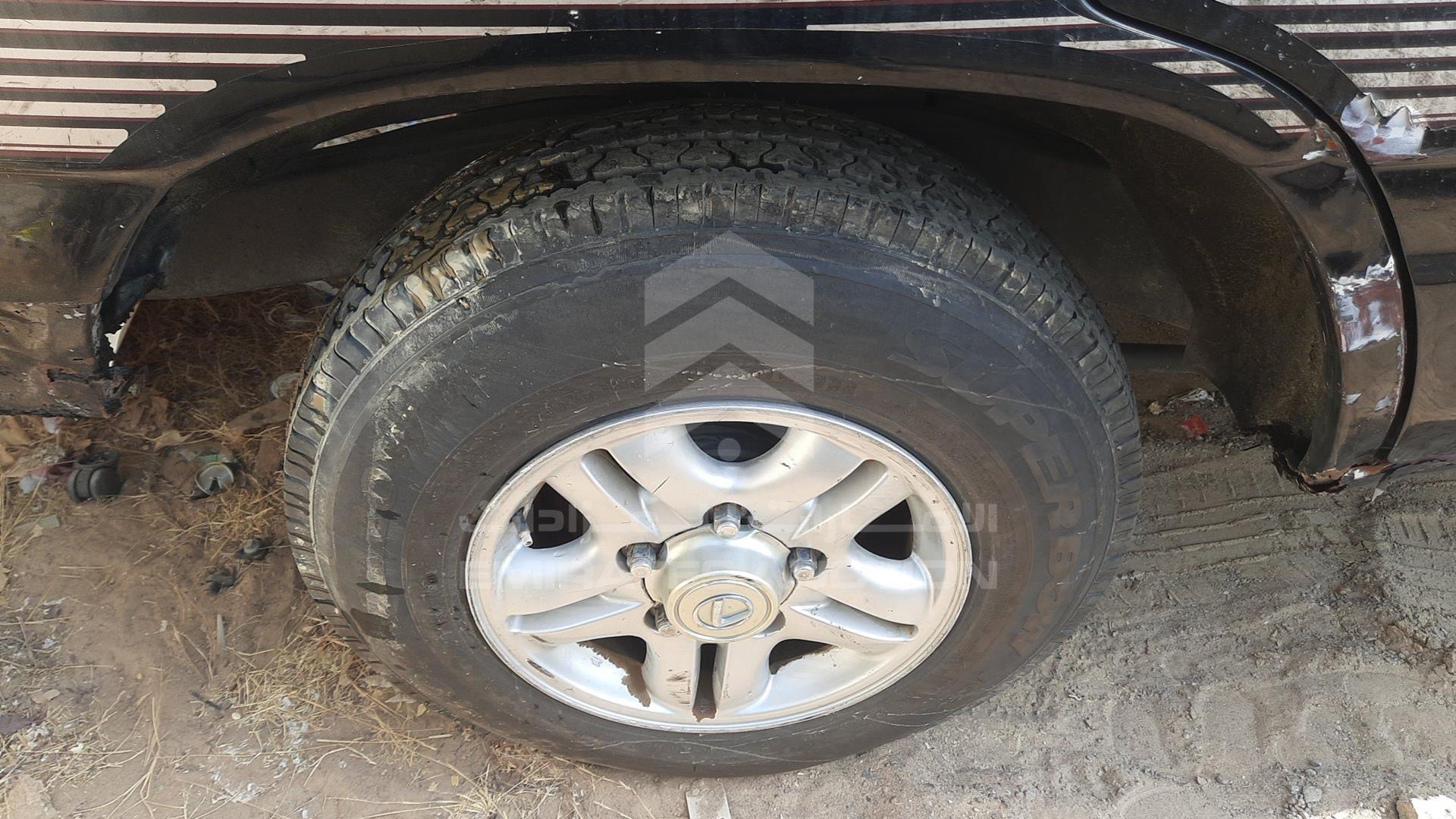 2000 TOYOTA LAND CRUISER VIN: JT3HJ09J8Y0033419