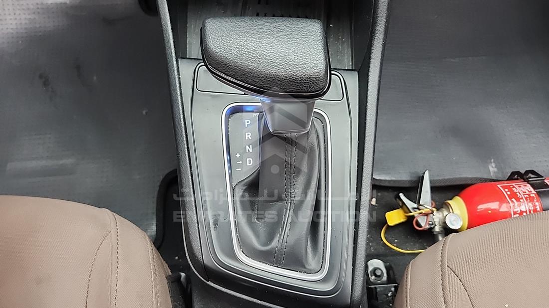2025 Hyundai Accent — Gear View — Photo 20