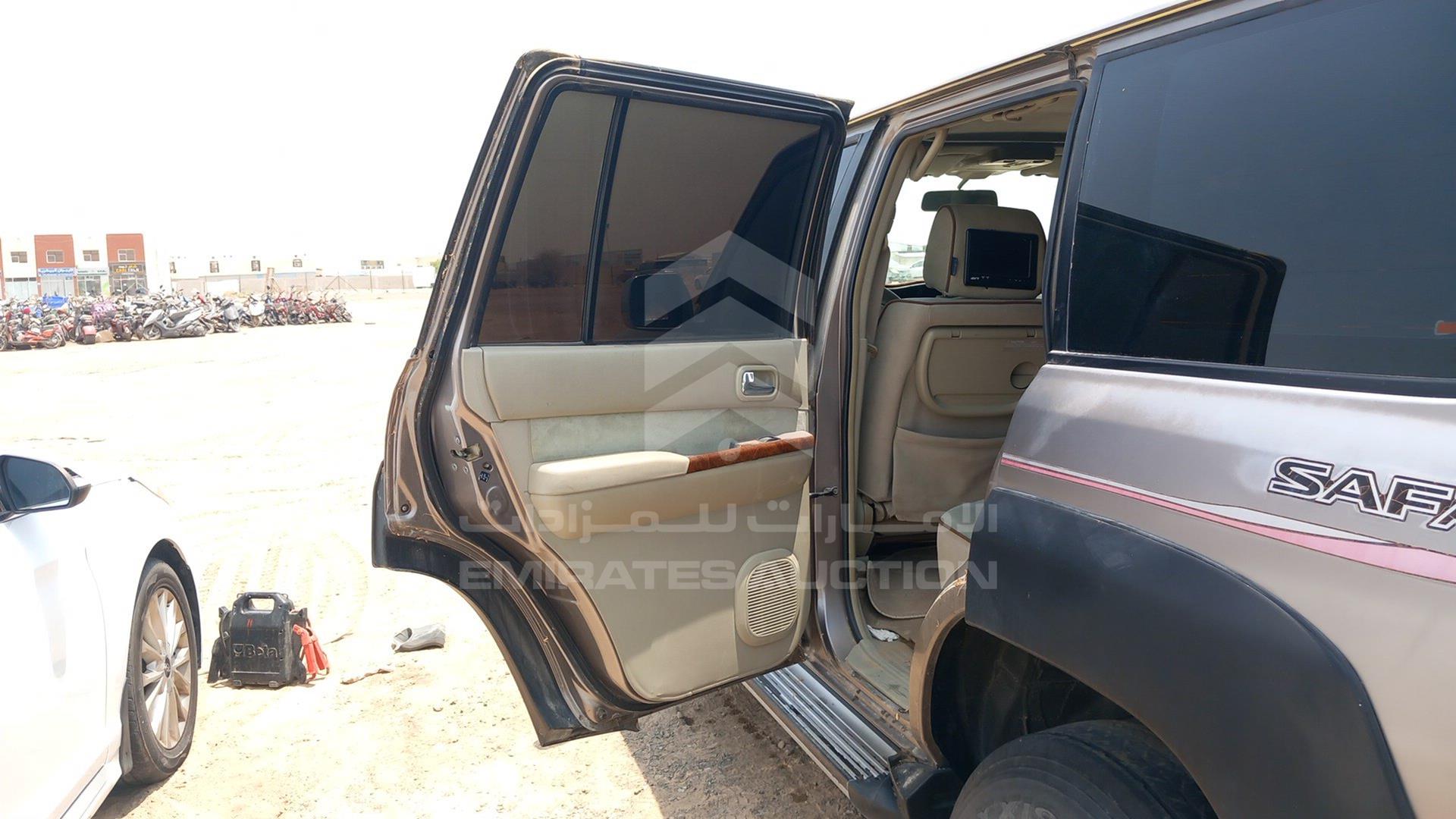 2009 NISSAN PATROL VIN: JN8FY15Y49X574424