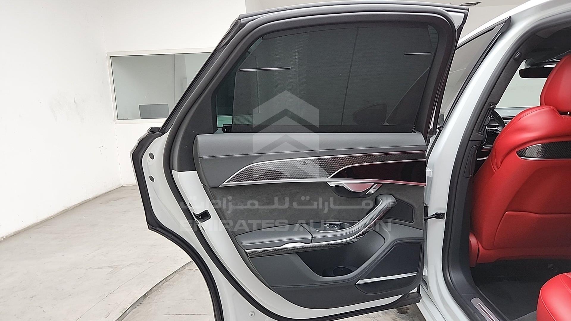 2020 AUDI S8 VIN: WAUZZZF85LN013510
