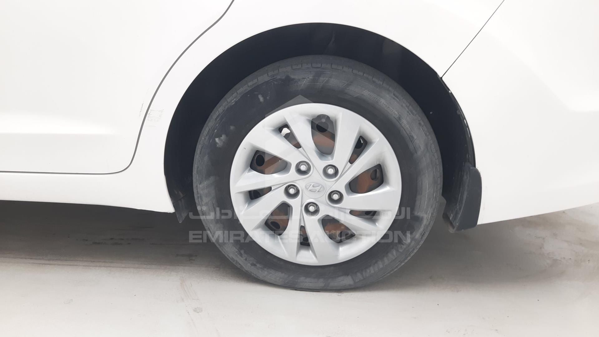 2017 HYUNDAI ELANTRA VIN: KMHD741C1HU128759