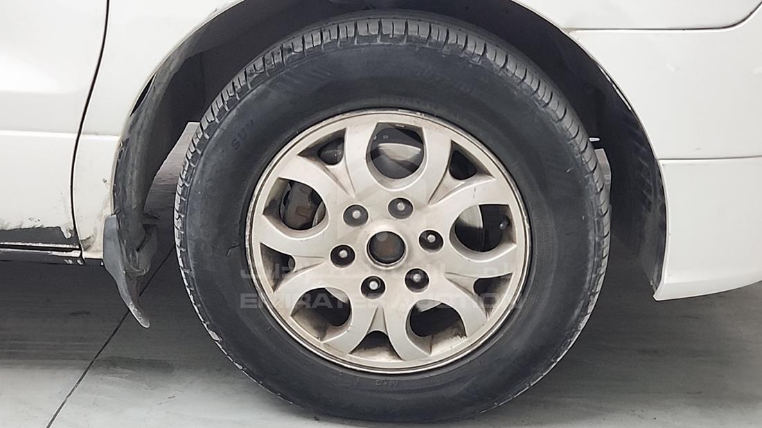 2013 Hyundai H1 — Front Right Tyre — Photo 29
