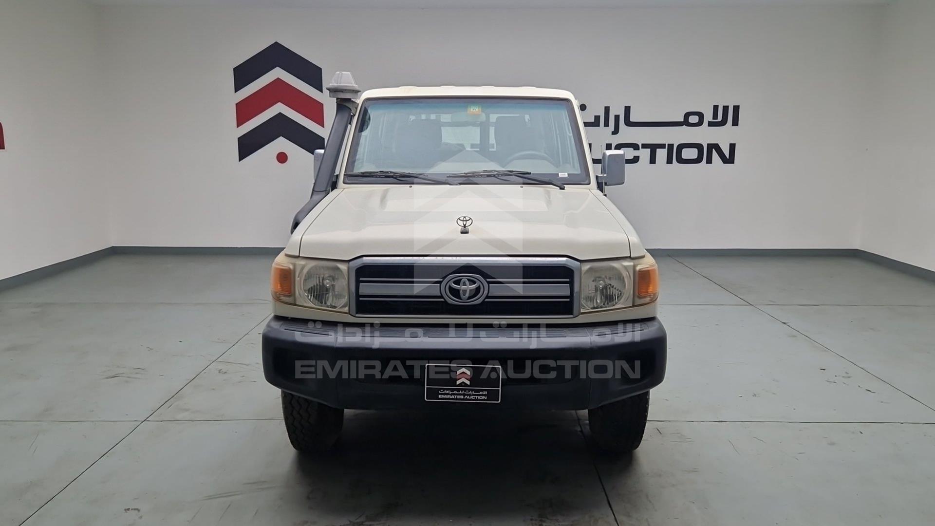 2012 TOYOTA LAND CRUISER VIN: JTGEB73J5C9008241