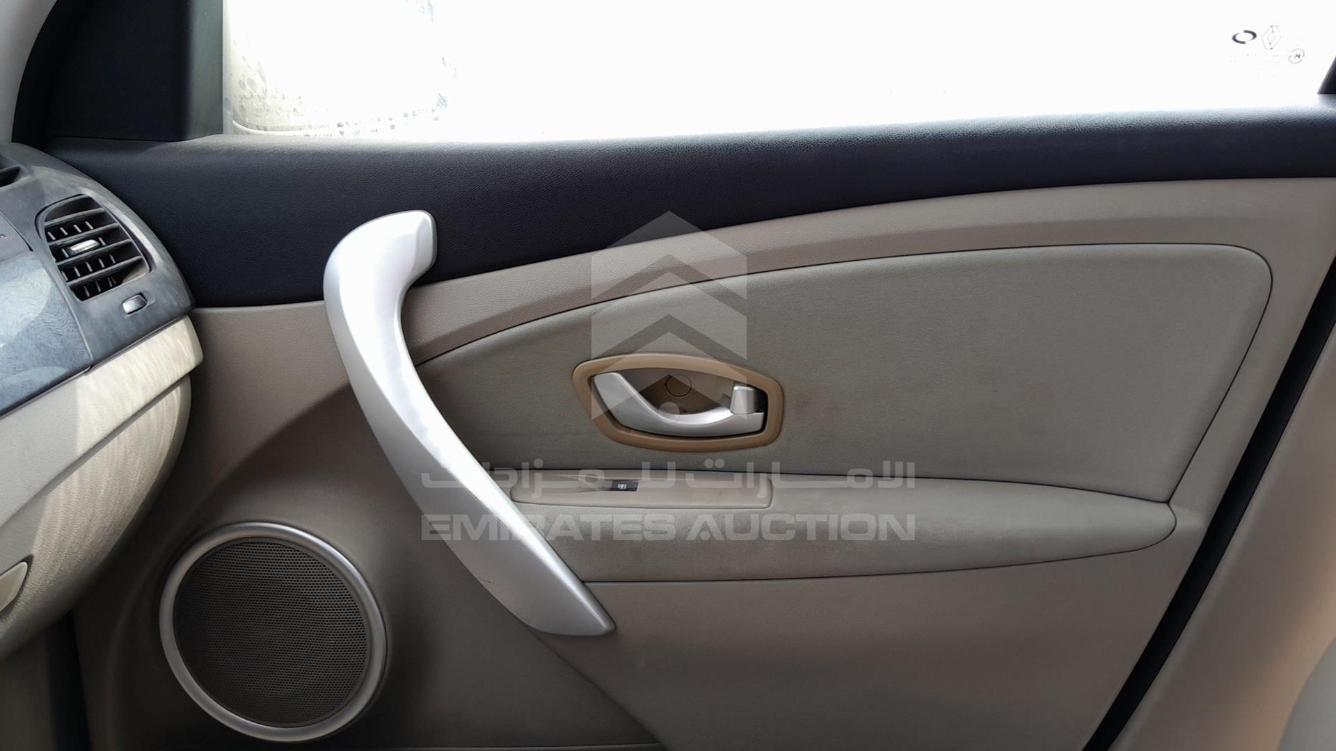 2013 RENAULT FLUENCE VIN: VF1LZLDT1DC264436