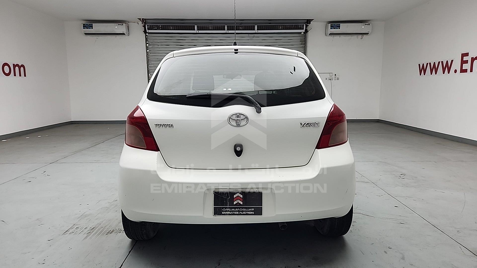 2008 TOYOTA YARIS VIN: JTDKW923185102750