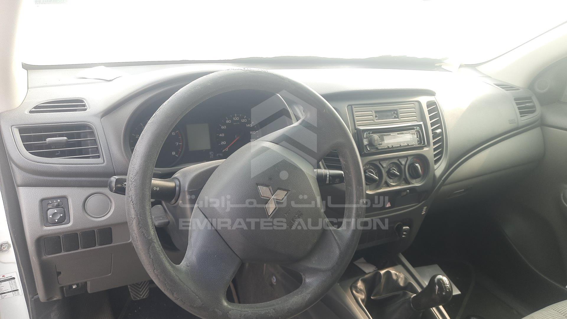 2016 MITSUBISHI L 200 VIN: MMBJNKJ40GH007782