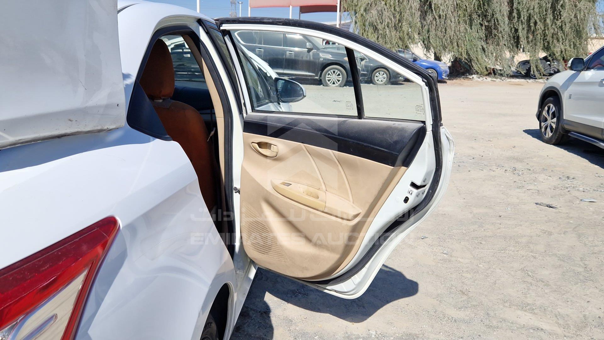 2015 TOYOTA YARIS VIN: MHFBT9F30F6031698