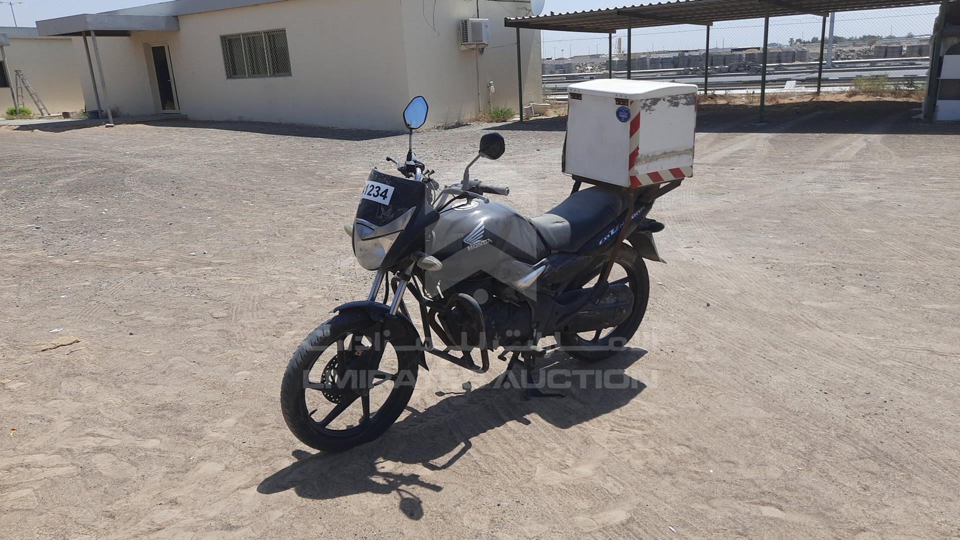 2018 HONDA UNICORN VIN: ME4KC311LJ8436309