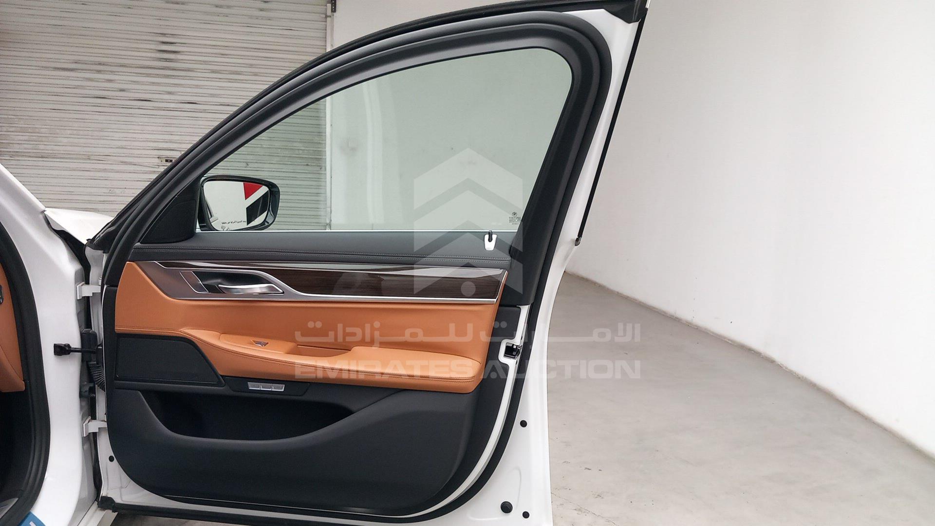 2017 BMW 740 LI VIN: WBA7E2102HG408798