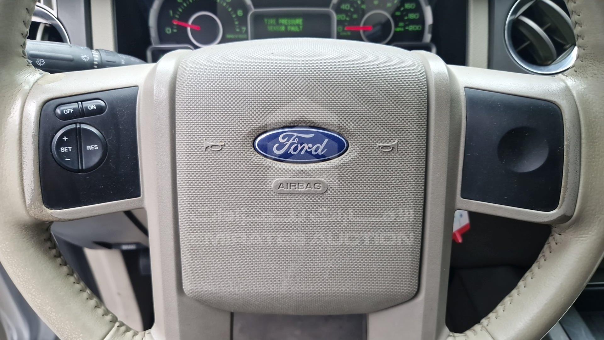 2013 FORD EXPEDITION VIN: 1FMJU1G53DEF67016