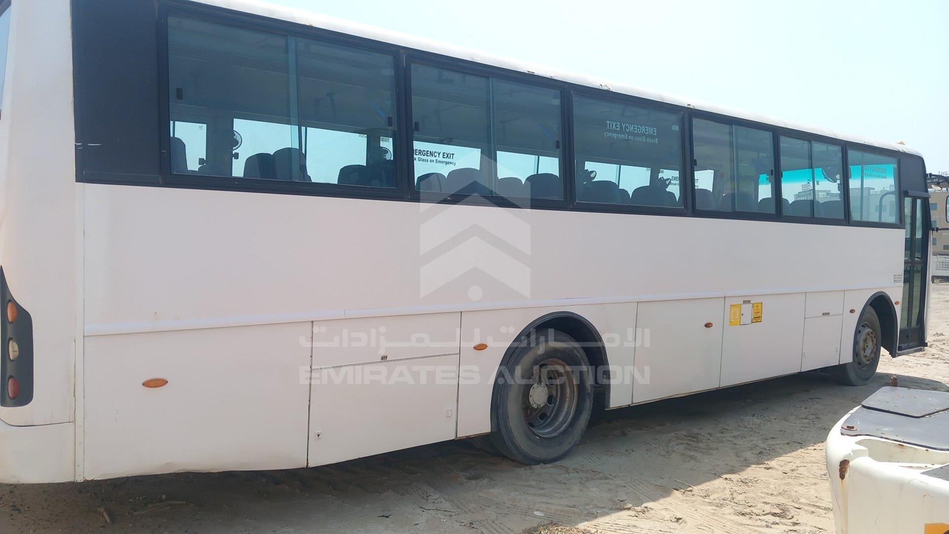 2016 TATA LPO1618 VIN: MAT449252G0L01665