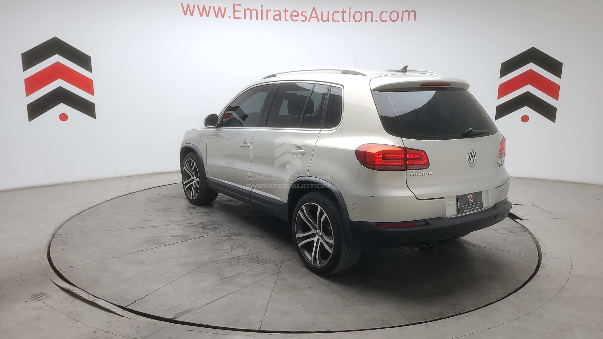 2016 VOLKSWAGEN TIGUAN VIN: WVGDE2AX1GW544858